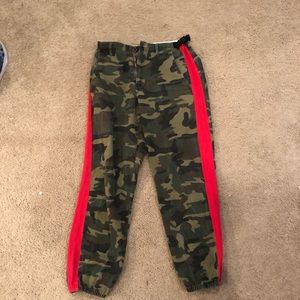 Fashion nova camo pants SOLD